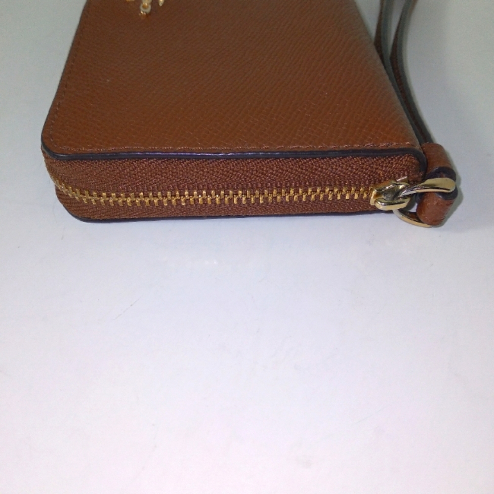 Authentic Coach Brown Zip Around Wristlet Wallet - Picture 5 of 8